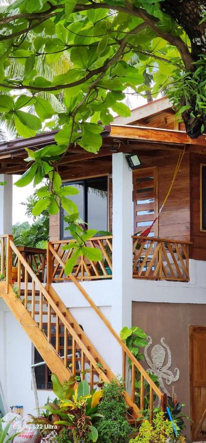 Chue&Larry'S Beachside Homestay Libagon Exterior photo